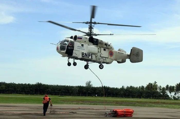Bahayakan Heli Waterbombing. BPBD Riau Larang Drone di Area Karhutla