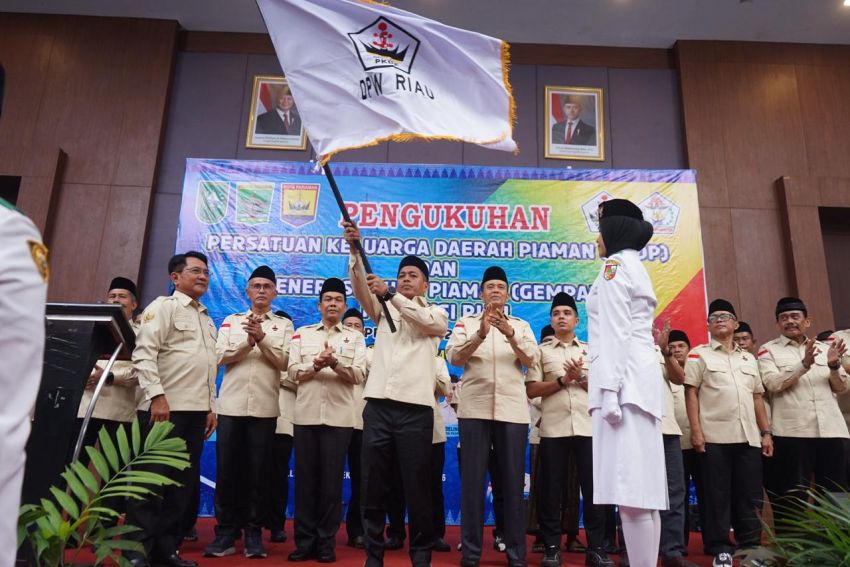 Amran Tambi Dilantik, Ini Jajaran Pengurus DPW PKDP Riau 2026-2031