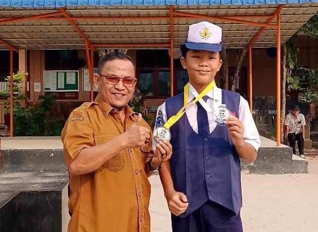 Siswa UPT SMP Negeri 4 Siak Hulu Sabet Dua Medali di Ajang OSN Tingkat Nasional