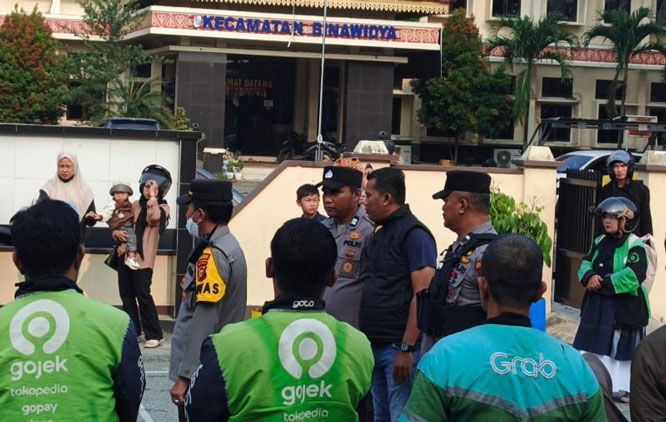 Anniversary ke-5 Domte Community, Polsek Binawidya Pekanbaru Perkuat Silaturahmi dan Sinergi Bersama Ojol