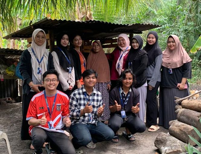 Mengangkat Cita Rasa Senama Nenek: KKN Kelompok 17 Perkenalkan Ayam Salai sebagai Kuliner Khas Desa Senama nenek