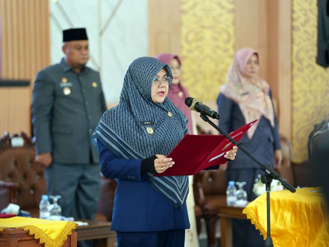 Lantik 83 Pejabat Siak, Bupati Afni: Jangan Cari Muka, Promosi Berdasarkan Kinerja