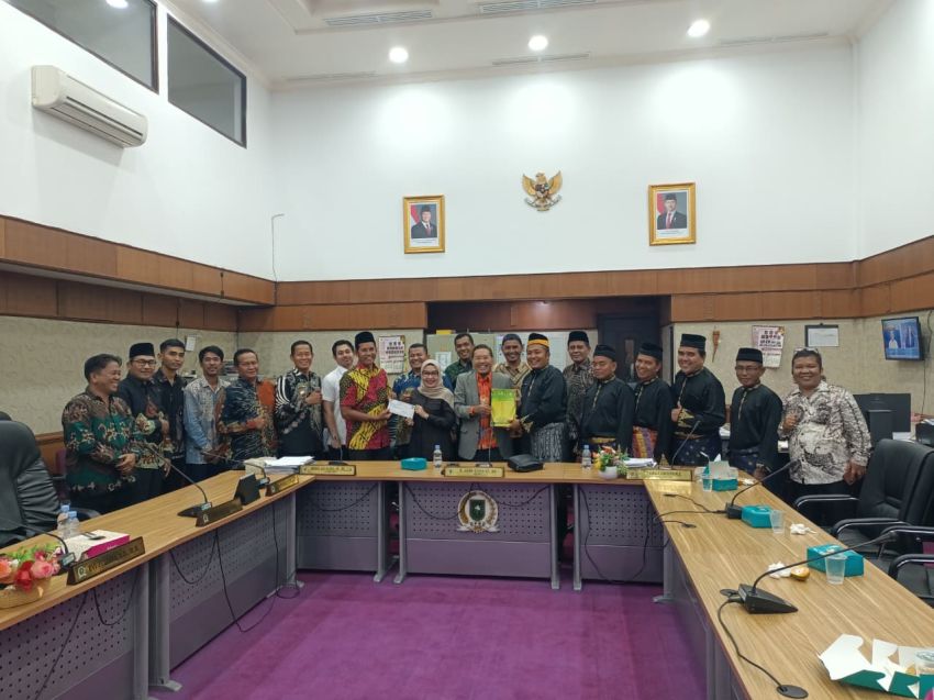 Tuntut Plasma 20 Persen PTPN V Regional III, Warga Ngaso Temui DPRD Riau