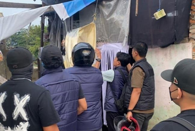 Gubuk Narkoba di Panger Pekanbaru Dihancurkan Polisi, Dua Pengguna Ditangkap