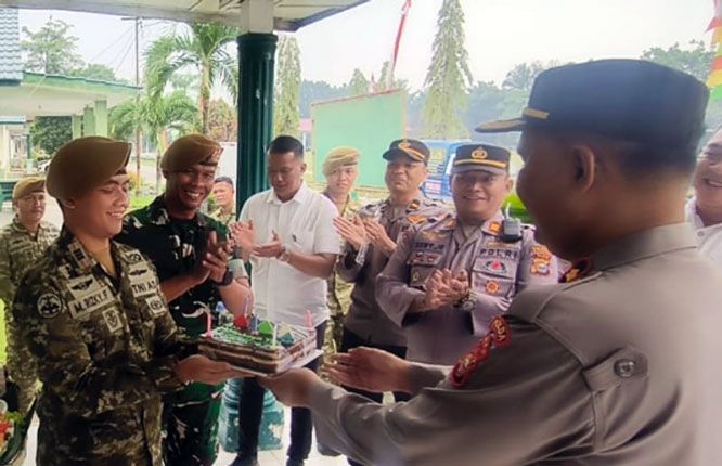 HUT TNI ke-81, Polsek Bina Widya Hadir Perkuat Soliditas TNI-Polri