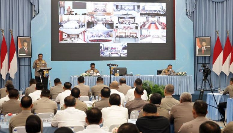 Kapolda Riau Tegaskan Polisi Tak Boleh Tunggu Viral, Pelayanan Publik dan Integritas Jadi Prioritas