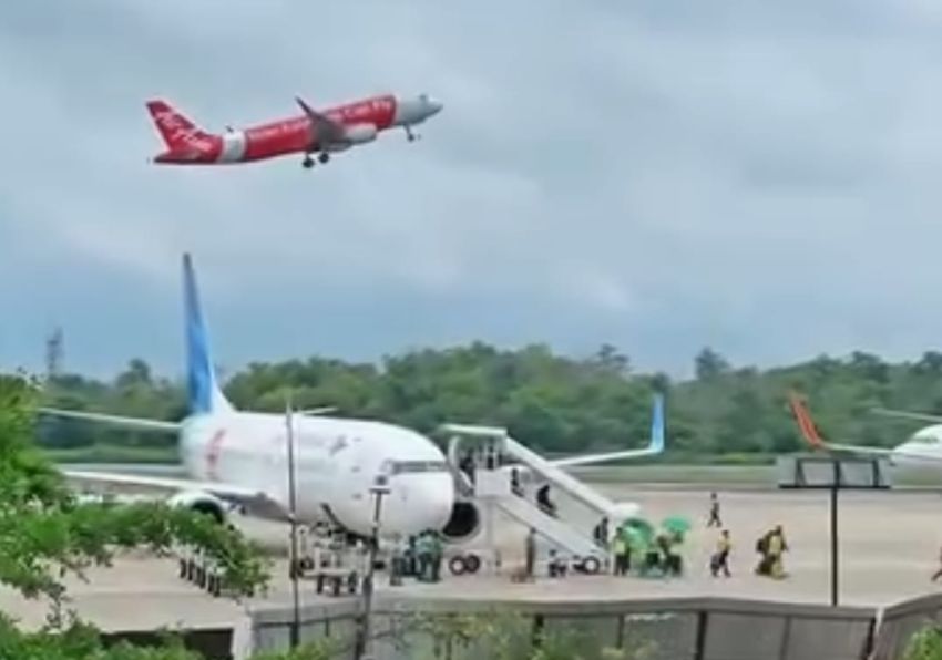 Sempat Tertahan di Langit Riau Akibat Kabut Asap, Tiga Pesawat Akhirnya Mendarat di Bandara SSK II Pagi Ini