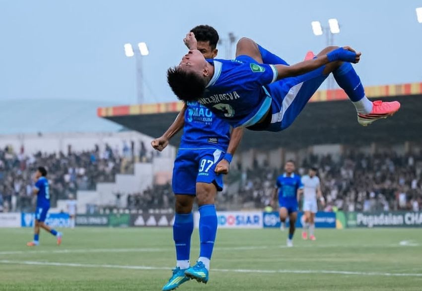 PSPS Bungkam PSMS Medan 2-1
