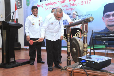 Gubri Buka Rakornis Bidang Perdagangan, Koperasi dan UKM Tahun 2017